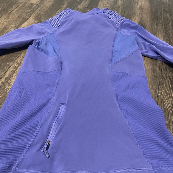 Lululemon half zip blue jacket with hood - Picture 5 of 9